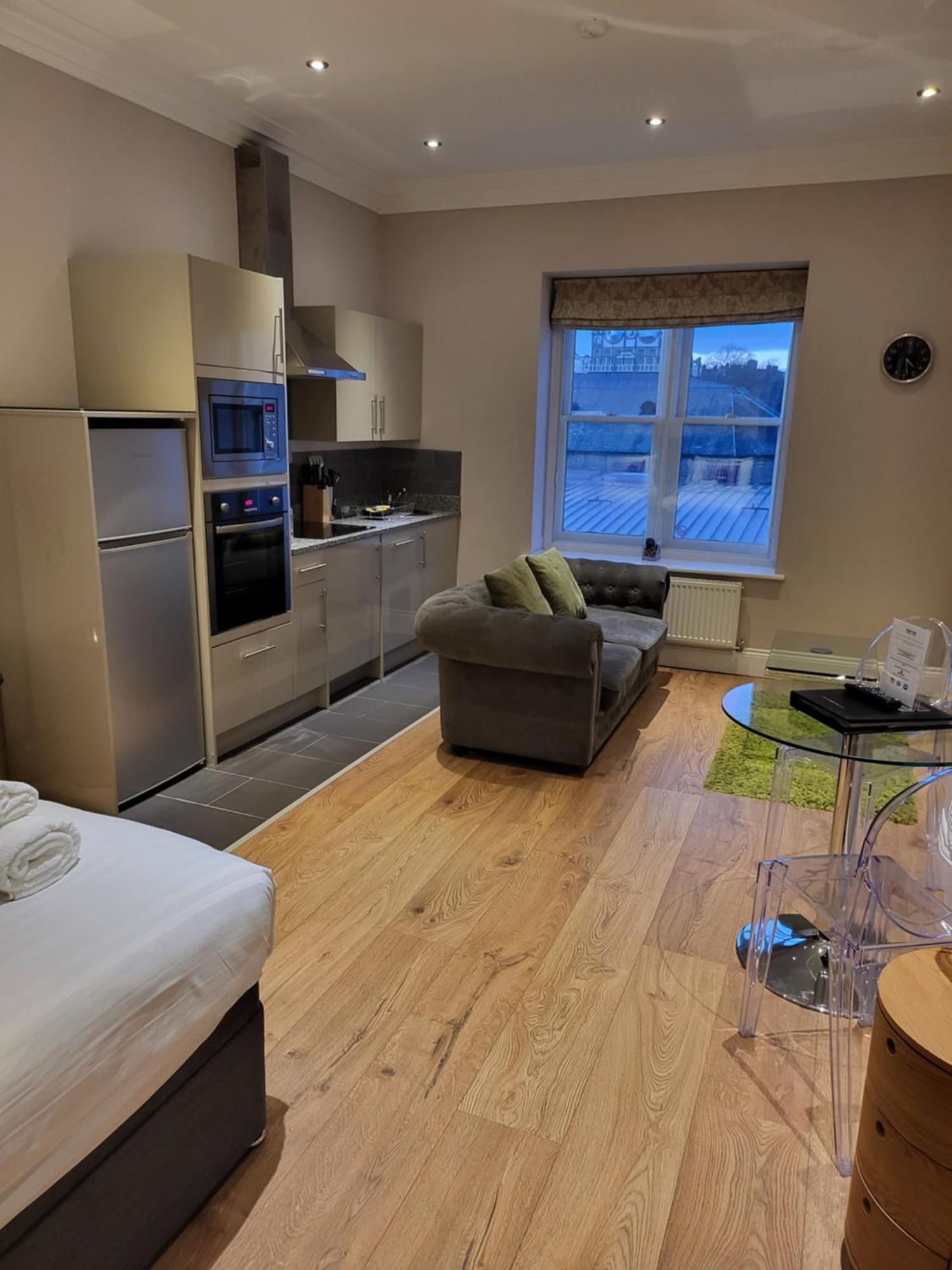 Harrogate Lifestyle Luxury Serviced Aparthotel Exteriör bild