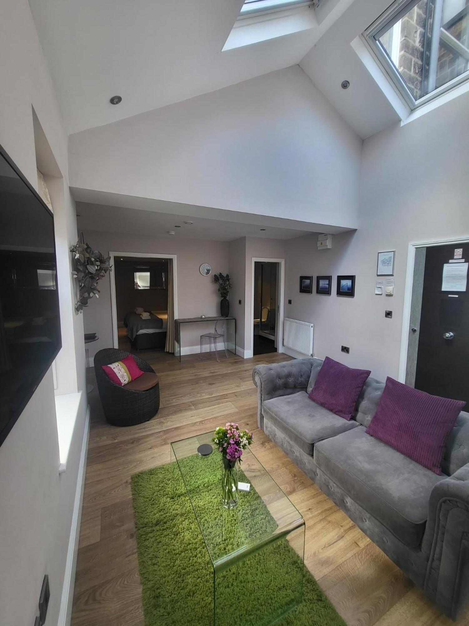 Harrogate Lifestyle Luxury Serviced Aparthotel Exteriör bild