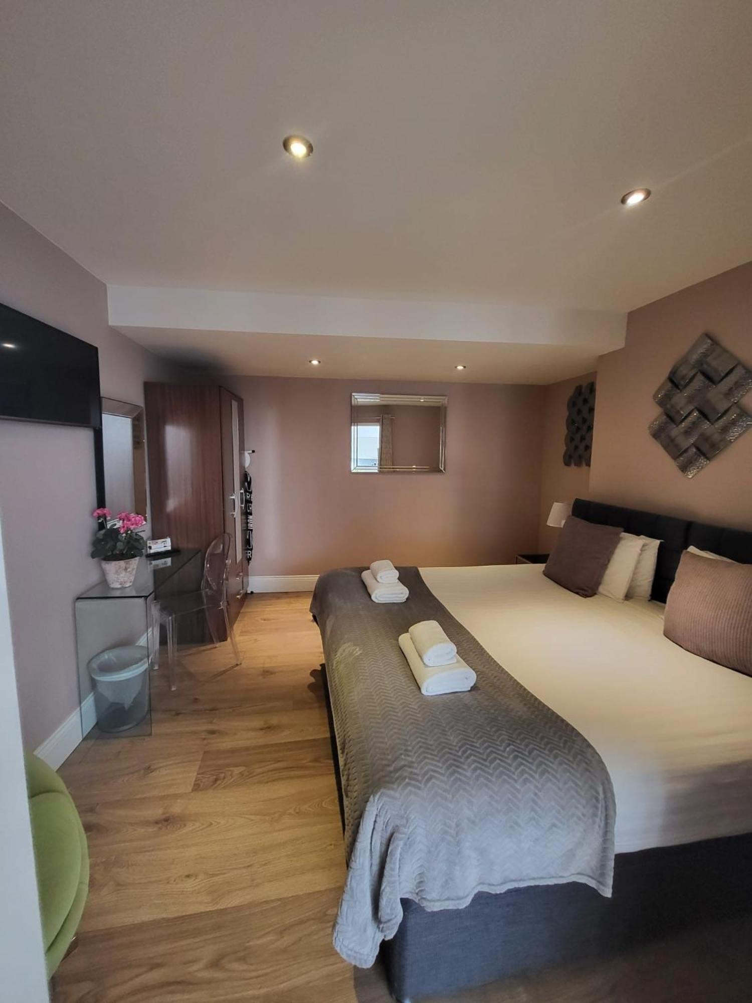 Harrogate Lifestyle Luxury Serviced Aparthotel Exteriör bild